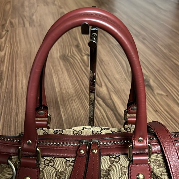A 238 - 💯% authentic Gucci shoulder bag - Picture 11 of 16